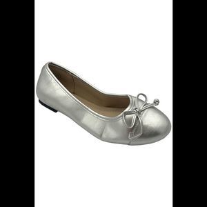 Journee Women's Kaiah Ballet Flat Silver Metallic - Medium